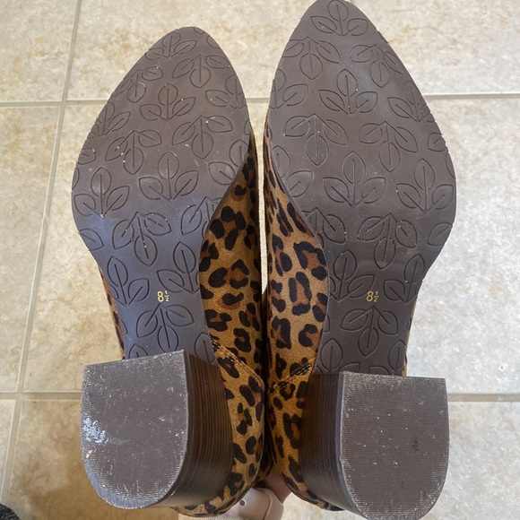 Melrose Ave Women's Vegan Slip-on Kitten Heel Bootie size 8.5 - Picture 6 of 6